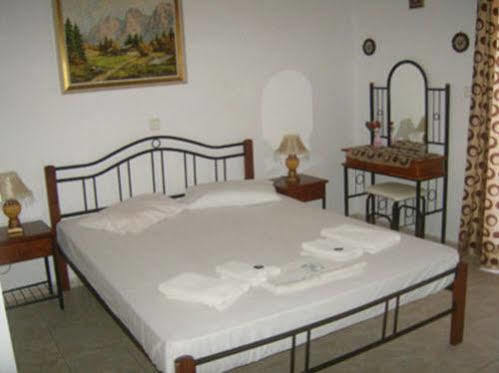 Yannis Pothoulakis Apartments Almirida Dış mekan fotoğraf